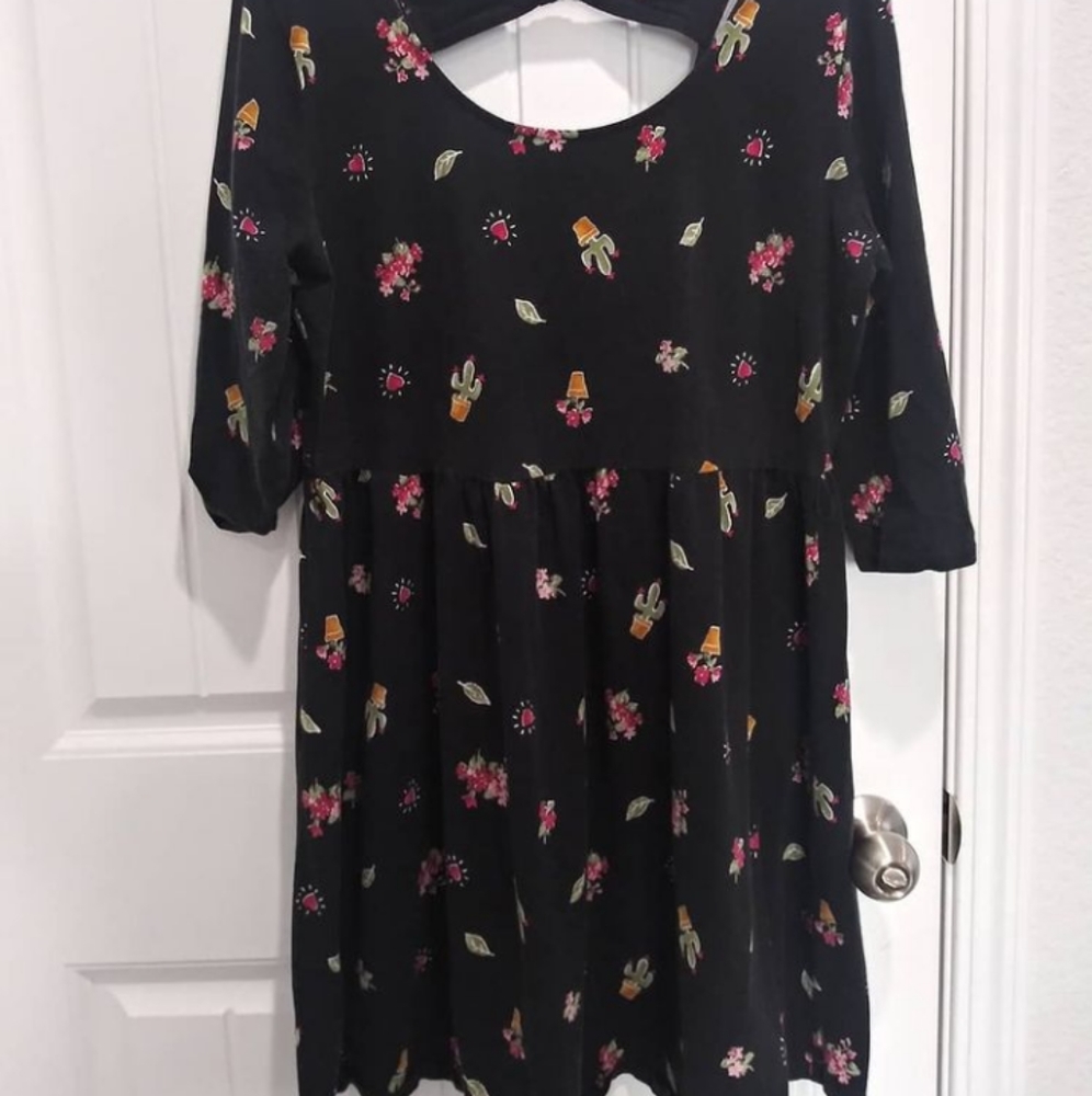 Forever 21 2x skater dress. Missing belt